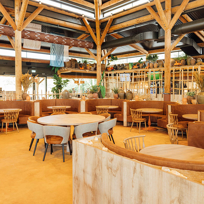 Restaurant_mugunda_tafels_650x650.jpg