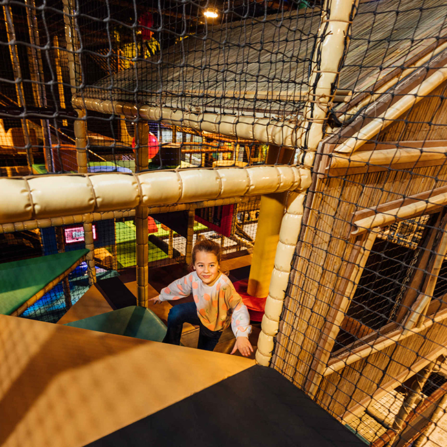 Speellandindoor_kind_klimmen_650x650.jpg