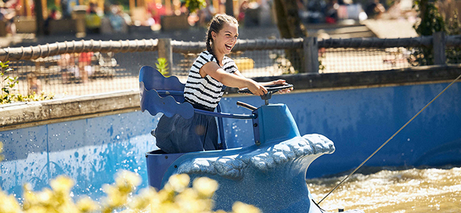 Waverider_meisje_water_650x300.jpg